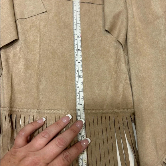 Bobeau Size Large Tan Fringed Vest Size Large - Picture 7 of 9